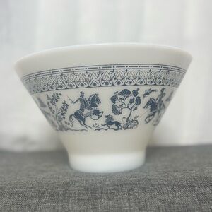 Vintage Hazel Atlas Arabian Nights Milk Glass Chip Bowl Blue Transferware